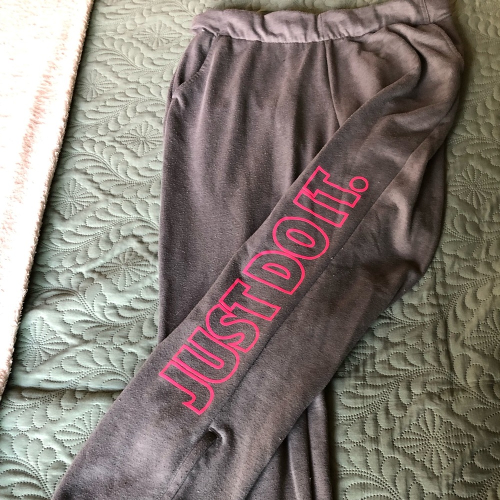 Nike Women’s “Just Do It” Jogger Pant